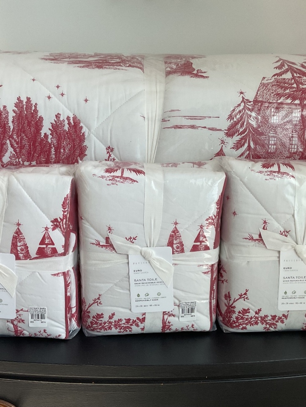 NWT Pottery Barn KING / Cal King Red Santa Toile Comforter & 3 Euro Shams Set